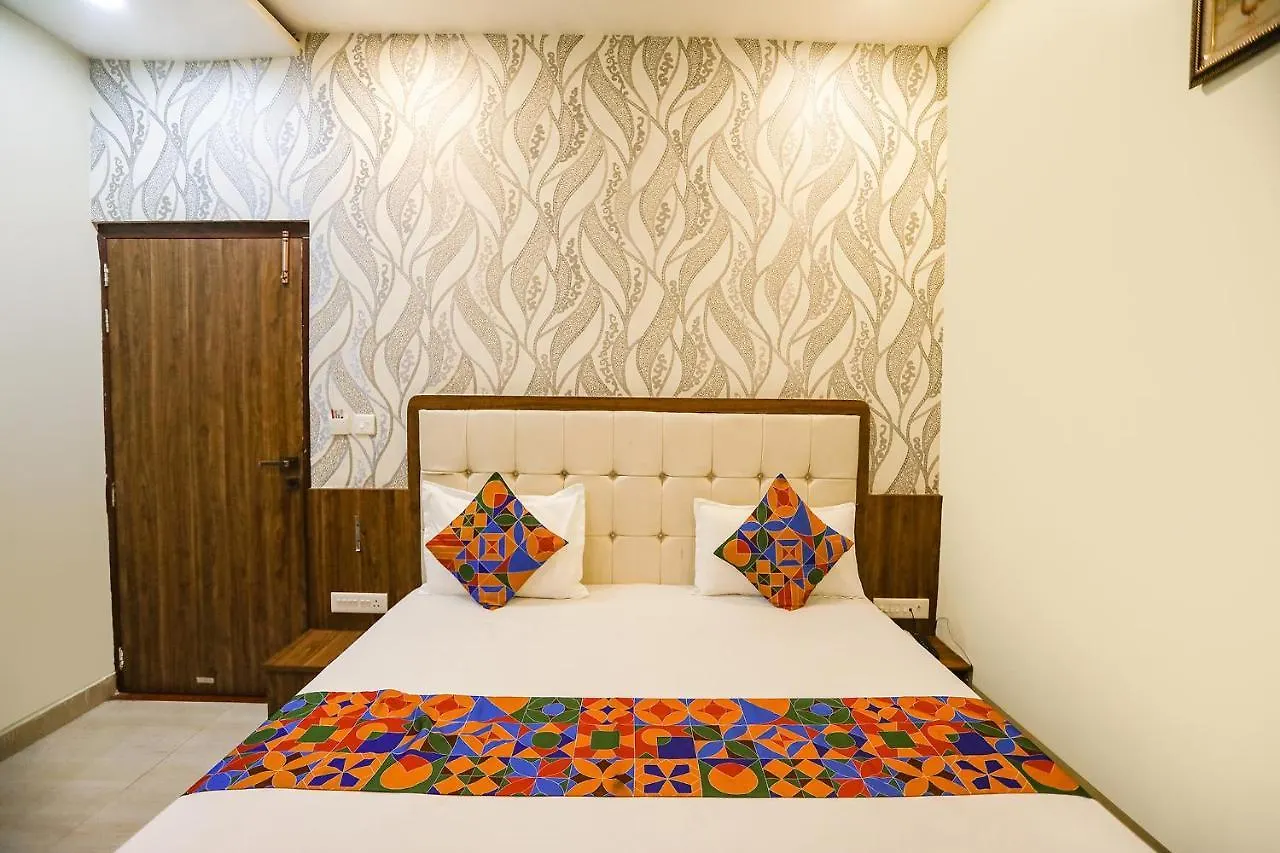 Fabhotel Prime Siddhant Palace Varanasi 3*,