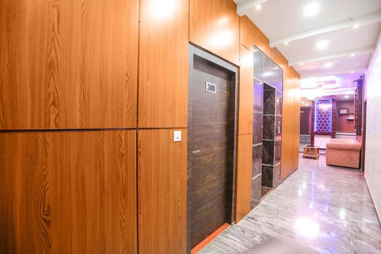 Fabhotel Prime Siddhant Palace Varanasi 3*,