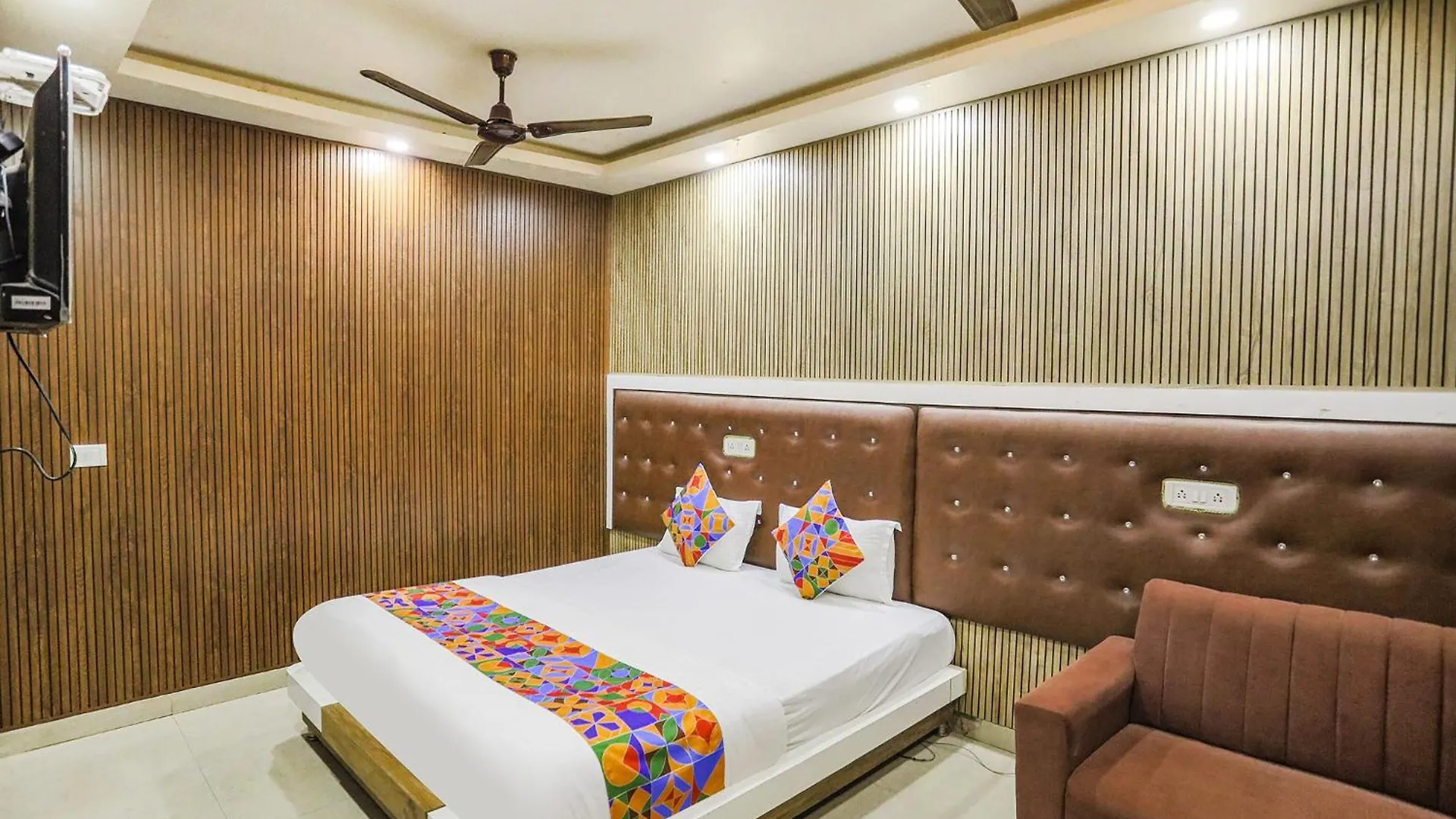 Fabhotel Prime Siddhant Palace Varanasi 3*,