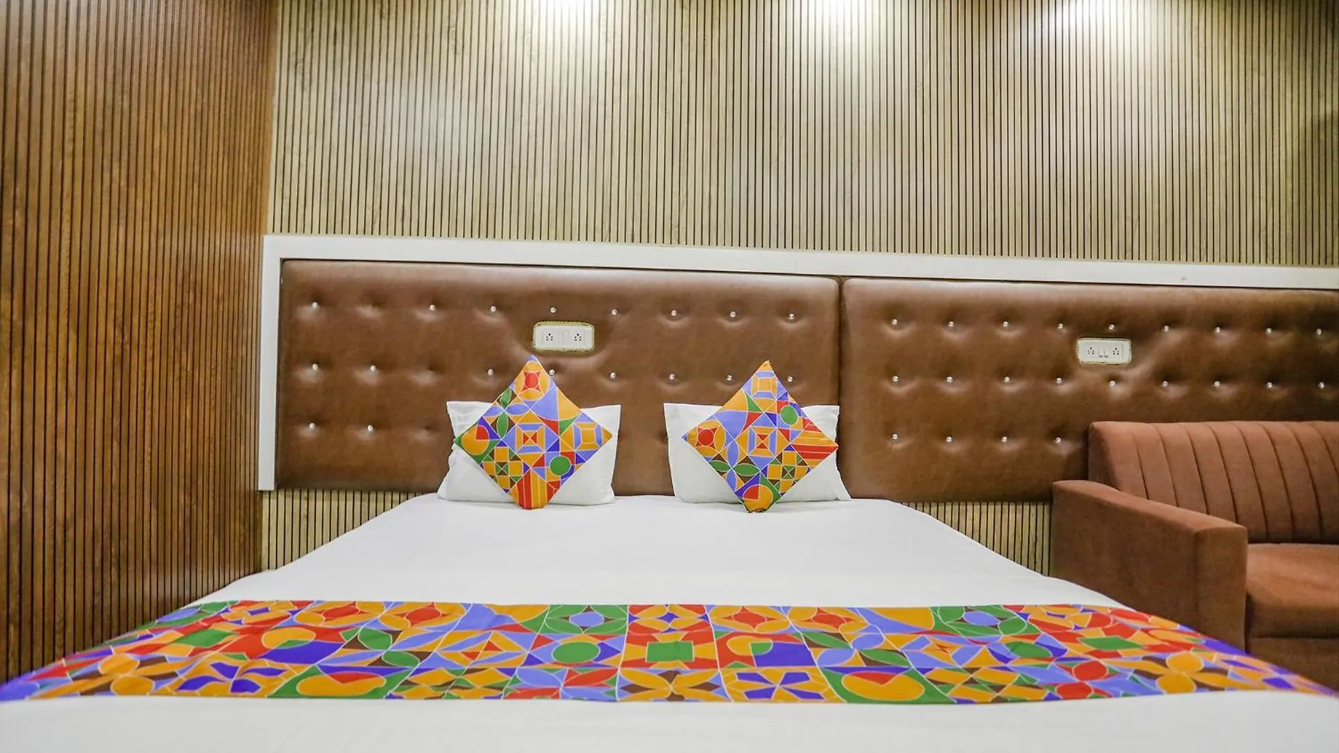 *** Otel Fabhotel Prime Siddhant Palace Varanasi Hindistan